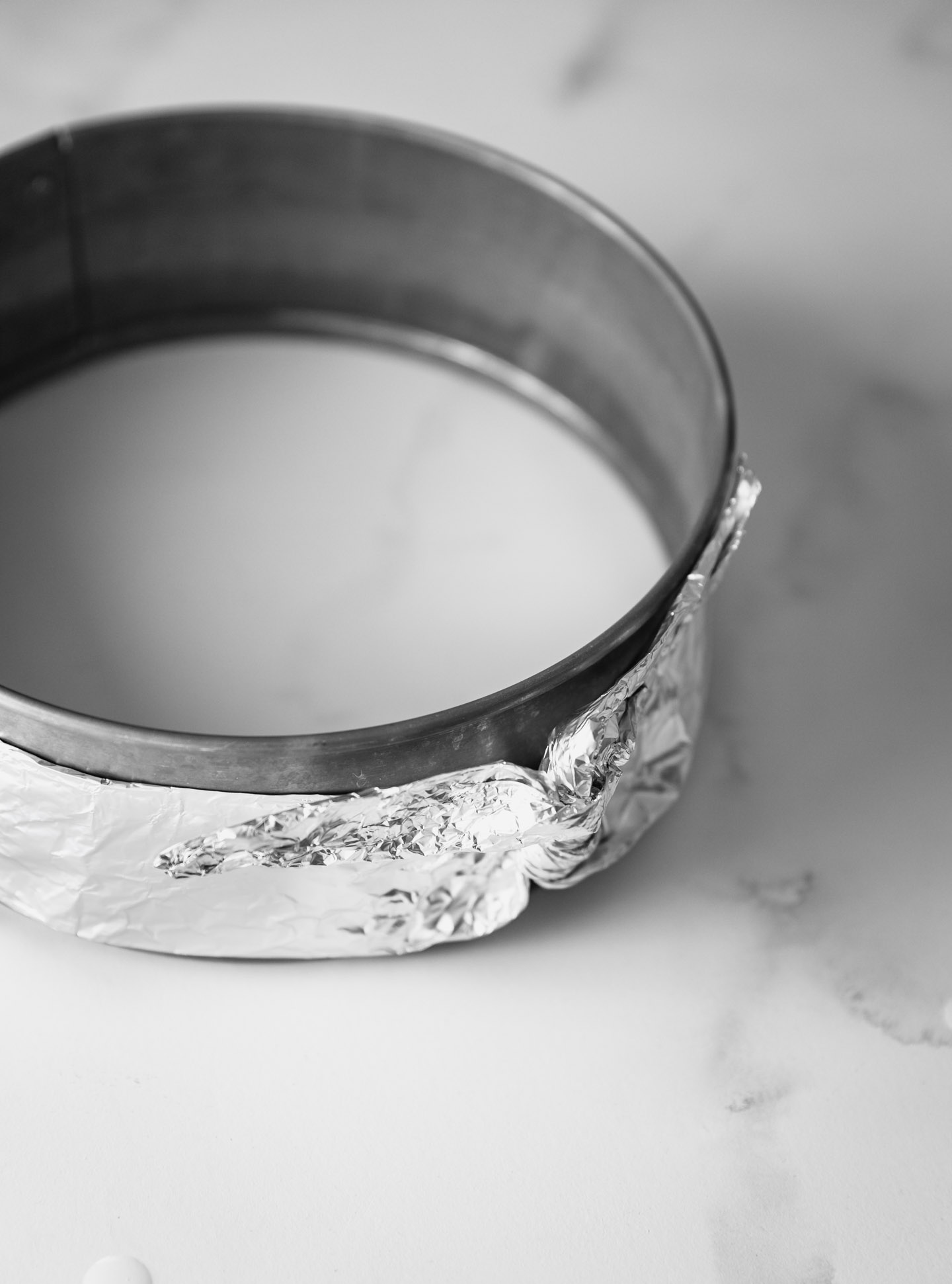 How to Make an Insulated Cake Strip (stepbystep pictures) wyldflour